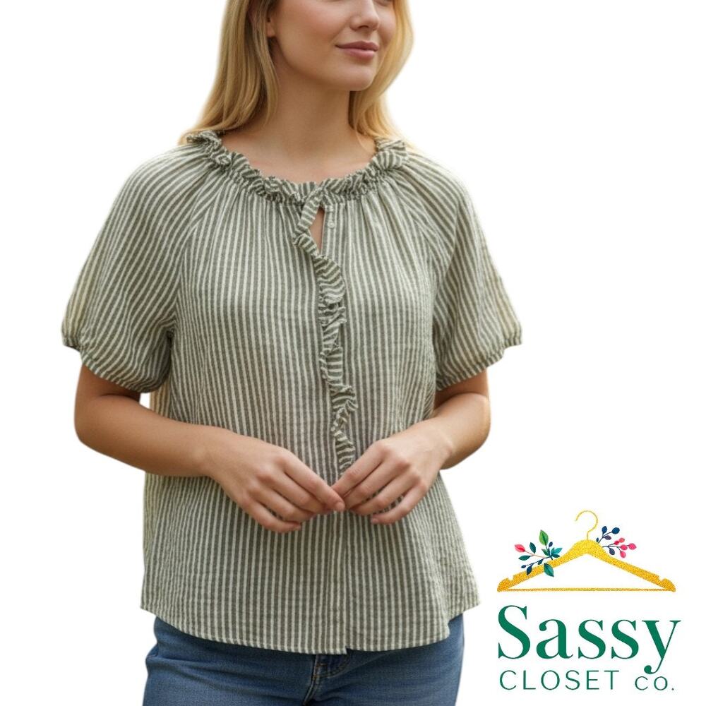 Chico’s Green White Stripe Ruffle Neck Short Sleeve Blouse Women’s 2 (US 12) EUC